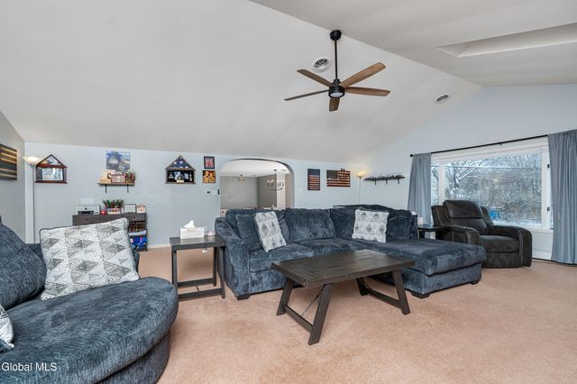 23 Geiser Road, North Greenbush, NY 12198