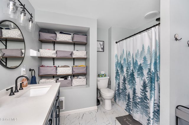 23 Geiser Road, North Greenbush, NY 12198