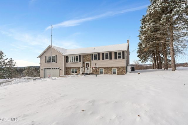 23 Geiser Road, North Greenbush, NY 12198