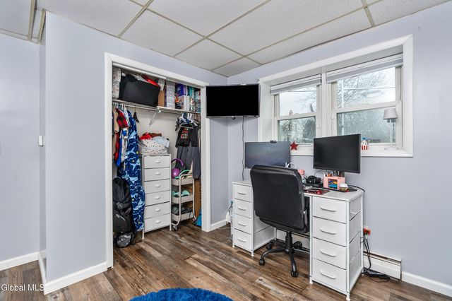 23 Geiser Road, North Greenbush, NY 12198