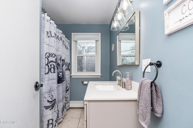 23 Geiser Road, North Greenbush, NY 12198