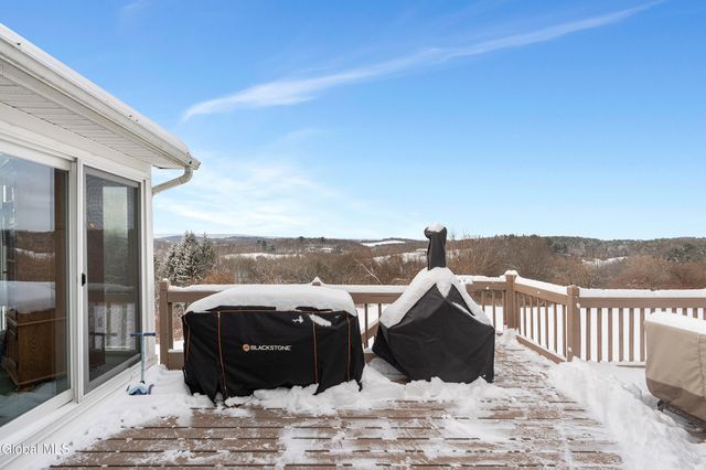 23 Geiser Road, North Greenbush, NY 12198