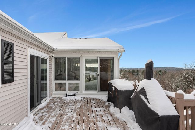 23 Geiser Road, North Greenbush, NY 12198