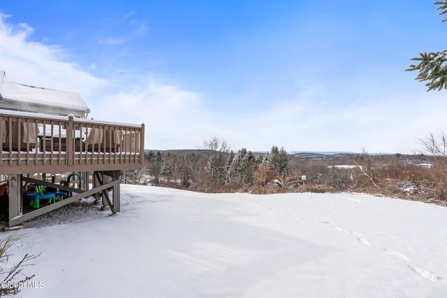 23 Geiser Road, North Greenbush, NY 12198