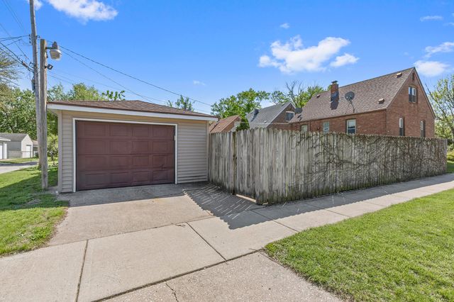 7405 Howard Avenue, Hammond, IN 46324