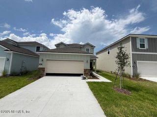 28 BRAZIL NUT Circle, Jacksonville, FL 32218