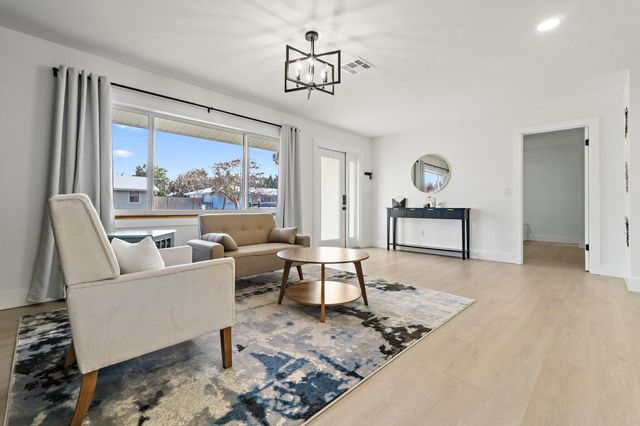 1851 SE Jackson Street, Stuart, FL 34997