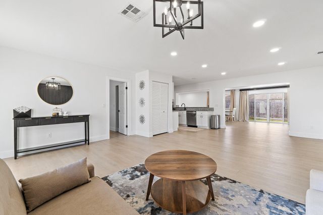 1851 SE Jackson Street, Stuart, FL 34997