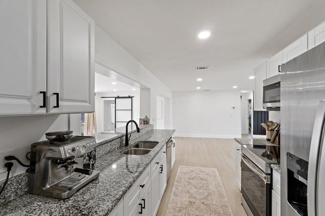 1851 SE Jackson Street, Stuart, FL 34997