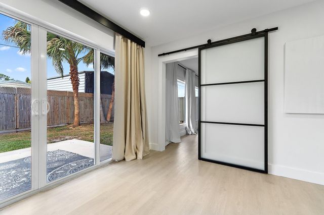 1851 SE Jackson Street, Stuart, FL 34997