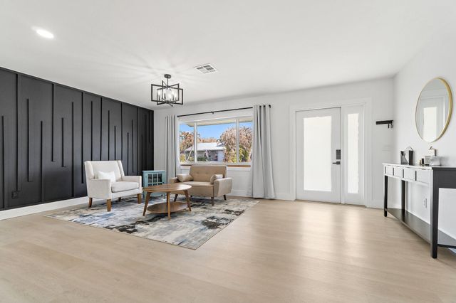 1851 SE Jackson Street, Stuart, FL 34997