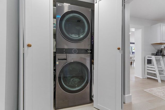 1851 SE Jackson Street, Stuart, FL 34997