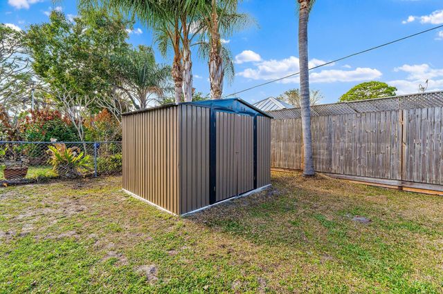 1851 SE Jackson Street, Stuart, FL 34997