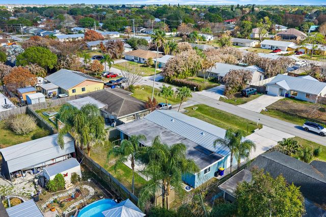 1851 SE Jackson Street, Stuart, FL 34997