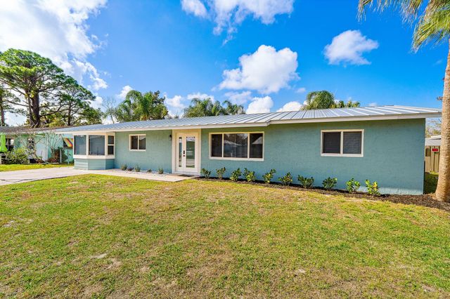 1851 SE Jackson Street, Stuart, FL 34997