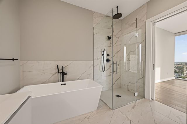 1711 Allen Parkway 2203, Houston, TX 77019