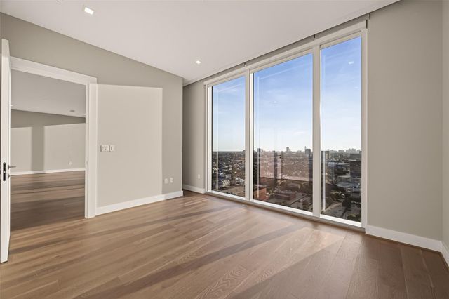 1711 Allen Parkway 2203, Houston, TX 77019