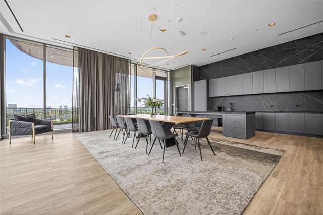 1711 Allen Parkway 2203, Houston, TX 77019