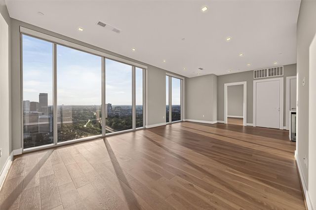 1711 Allen Parkway 2203, Houston, TX 77019