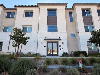 6123 Valentina way 204, Eastvale, CA 92880