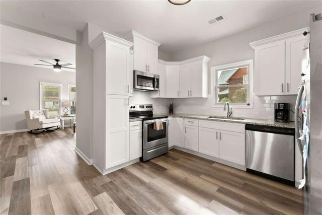 5919 Chattahoochee Street, Lula, GA 30554