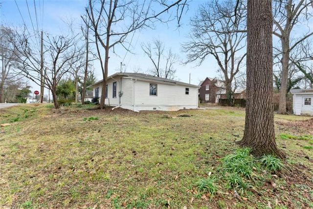 5919 Chattahoochee Street, Lula, GA 30554