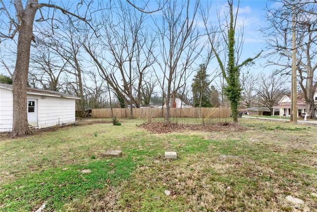 5919 Chattahoochee Street, Lula, GA 30554