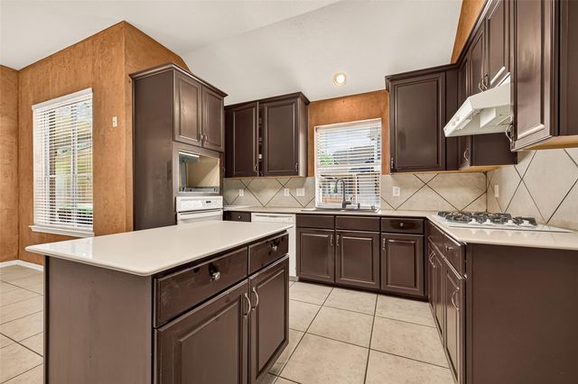 6323 Echo Lakes Lane, Missouri City, TX 77459