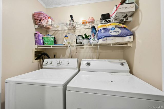 54 Dogwood Lane, Manorville, NY 11949