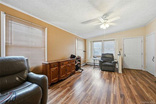 54 Dogwood Lane, Manorville, NY 11949