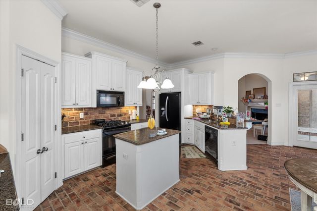 9313 S Plaquemine Drive, Shreveport, LA 71115