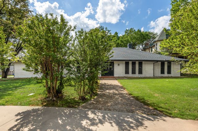 823 S Wildwood Drive, Irving, TX 75060