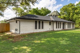 823 S Wildwood Drive, Irving, TX 75060