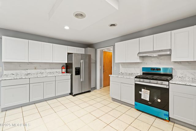 2003 Teakwood Road, Toms River, NJ 08753