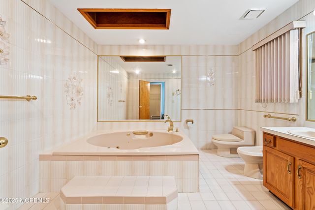 2003 Teakwood Road, Toms River, NJ 08753