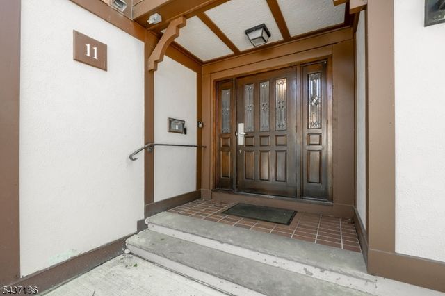 11 Sentinel Ct, Chatham Twp., NJ 07928