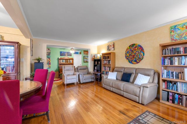 123-35 82nd Road 5C, Kew Gardens, NY 11415