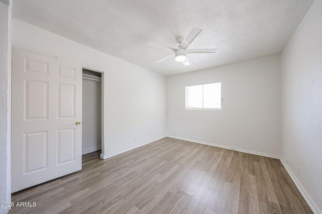 2621 W AVALON Drive, Phoenix, AZ 85017