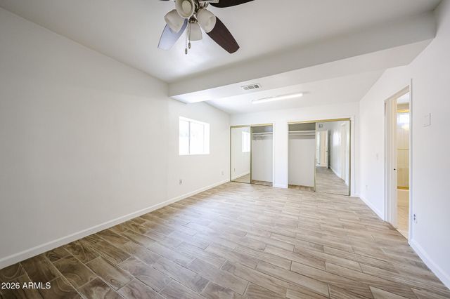 2621 W AVALON Drive, Phoenix, AZ 85017