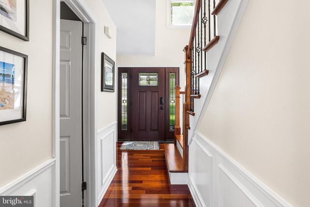 11 ALMY DR, Malvern, PA 19355