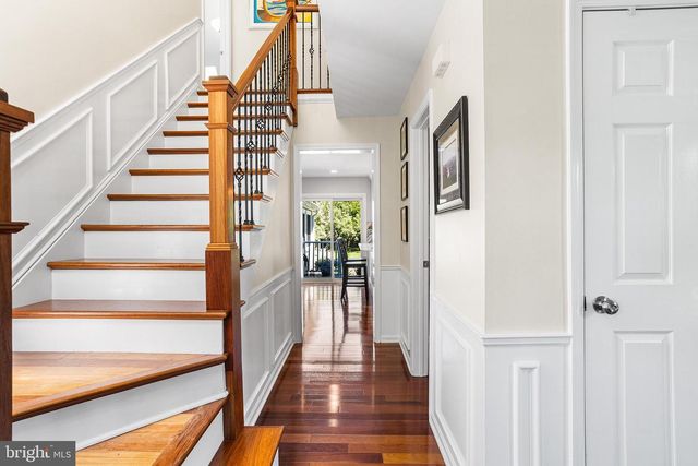 11 ALMY DR, Malvern, PA 19355