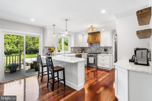 11 ALMY DR, Malvern, PA 19355
