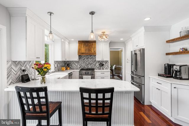 11 ALMY DR, Malvern, PA 19355