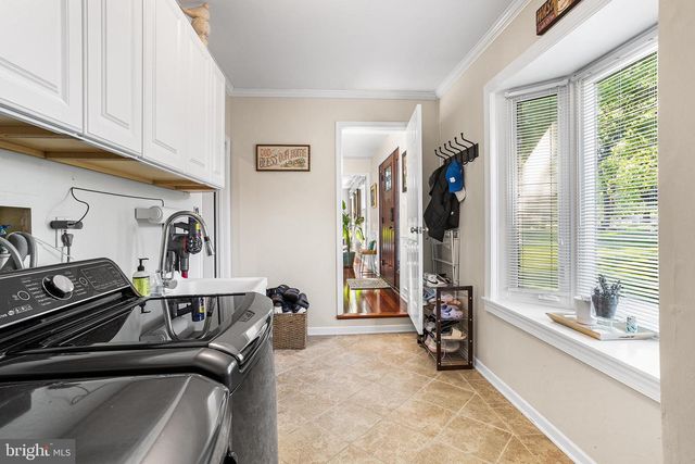 11 ALMY DR, Malvern, PA 19355