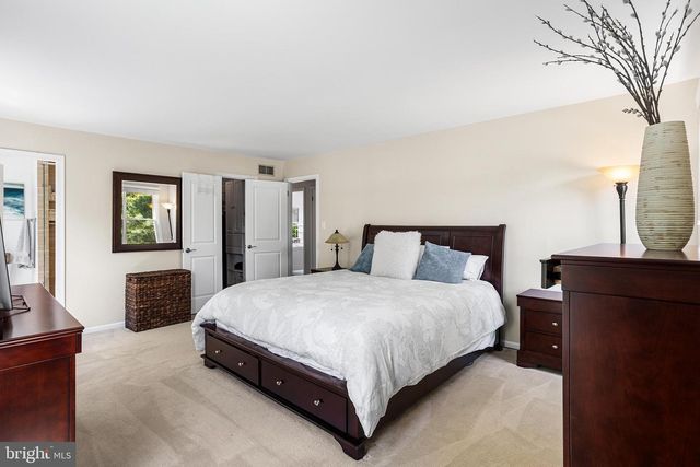 11 ALMY DR, Malvern, PA 19355