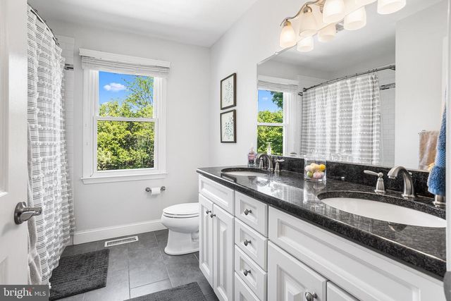 11 ALMY DR, Malvern, PA 19355
