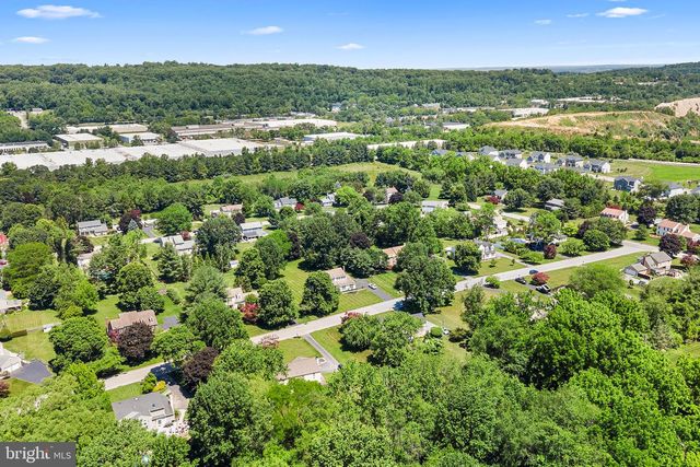 11 ALMY DR, Malvern, PA 19355