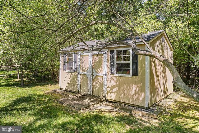 11 ALMY DR, Malvern, PA 19355