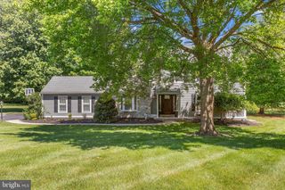 11 ALMY DR, Malvern, PA 19355