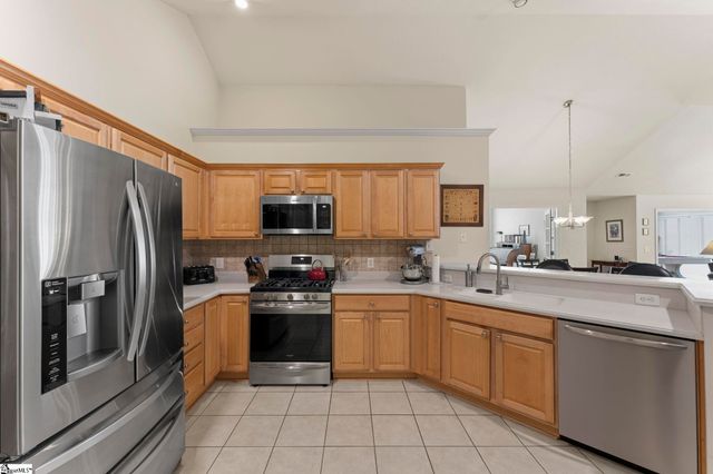 67 Fudora Circle, Simpsonville, SC 29681
